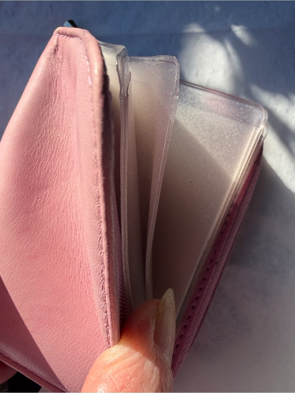 MUNDI Pink Genuine Leather Zip Card Holder with ID Window NWT - Picture 6 of 8